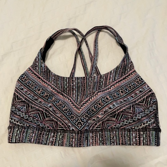 Lululemon Energy Bra size 6 - Picture 3 of 5